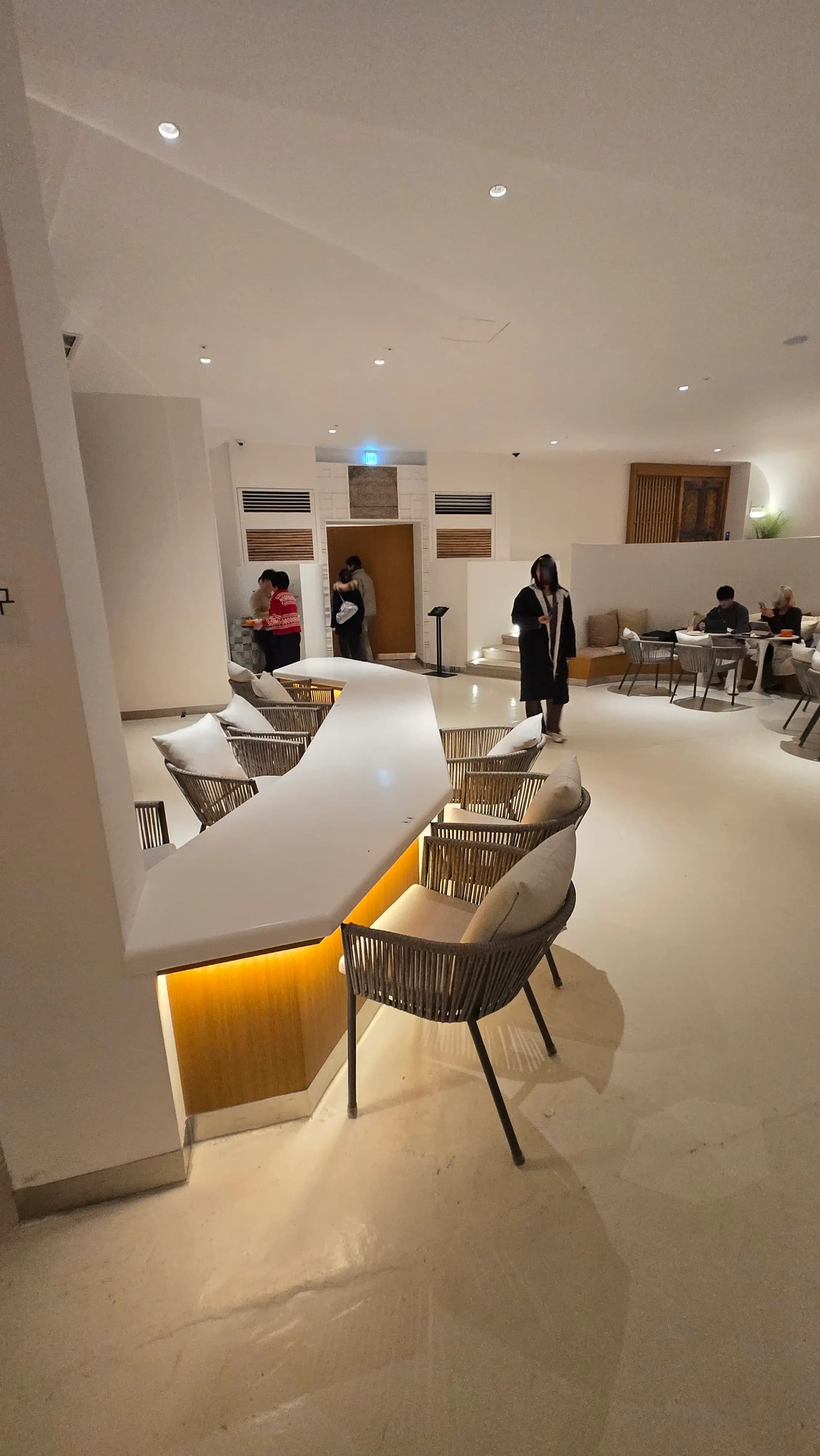 자투라 사이드 존 | 하이제이에스비