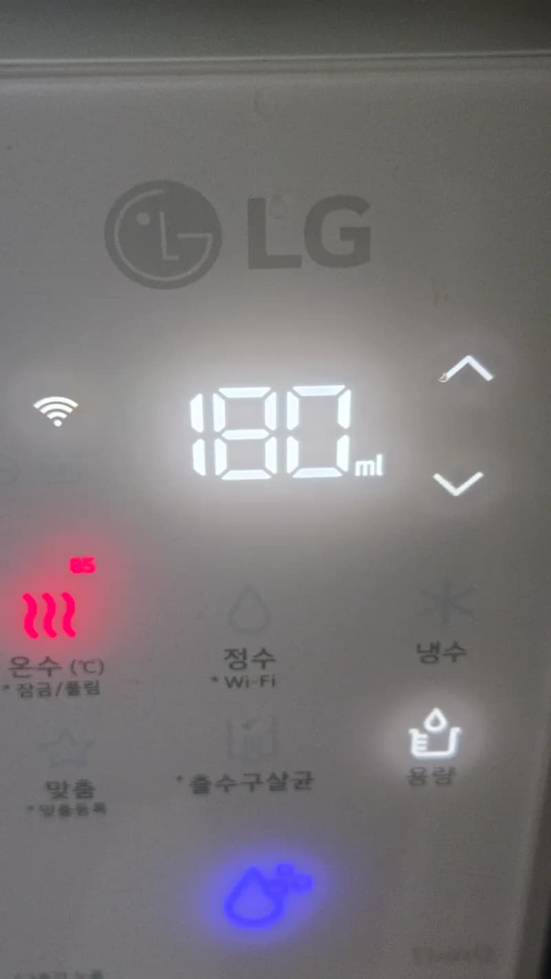 ئاق سۇ ماشىنىسىدا سۇ مىقدارىنى 180ml گە تەڭشىگەن ئېكران | 하이제이에스비