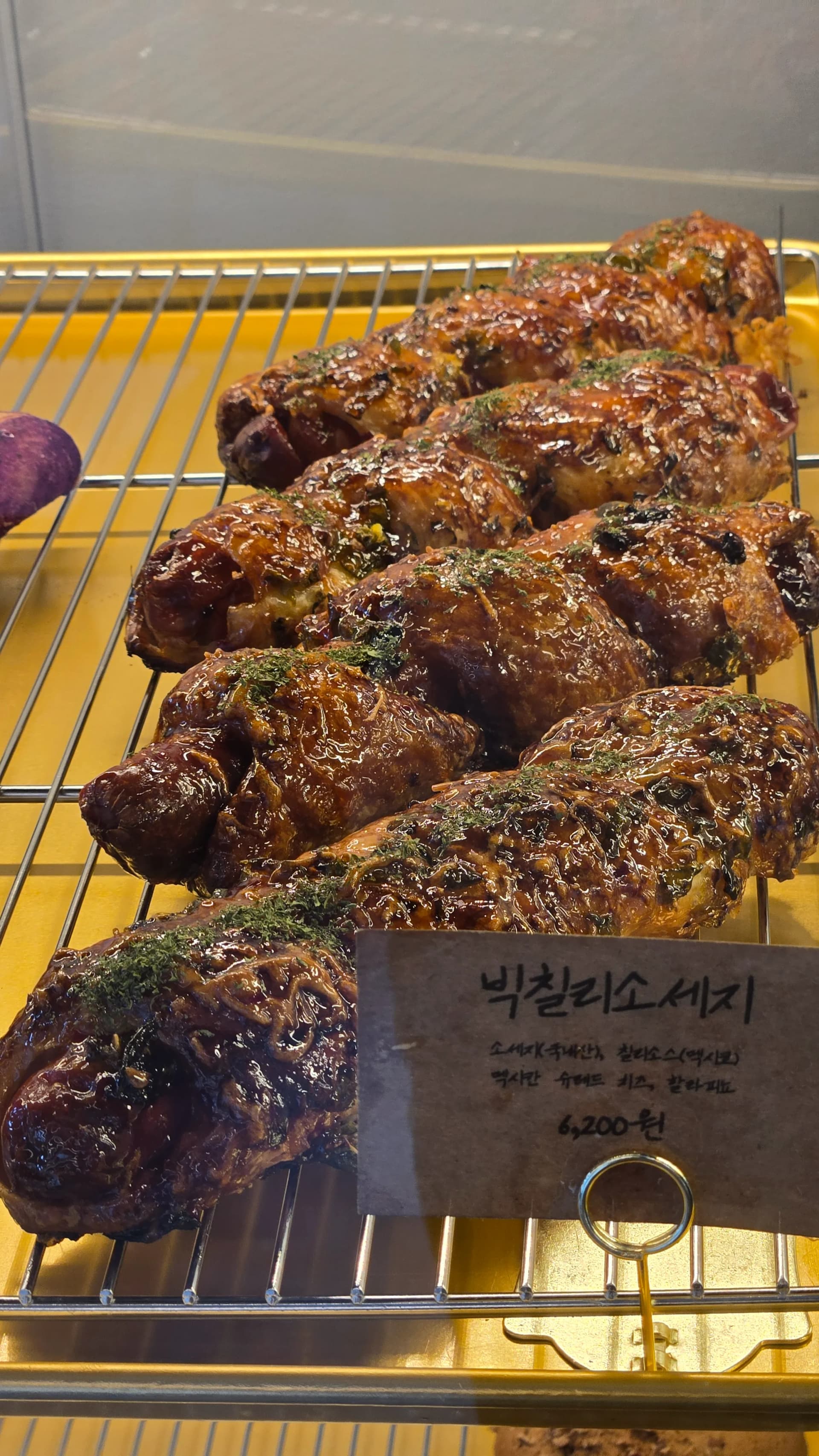 Colmar Bread велика булка з сосискою та чилі — гостра випічка з халапеньо пекарня Кореї | 하이제이에스비