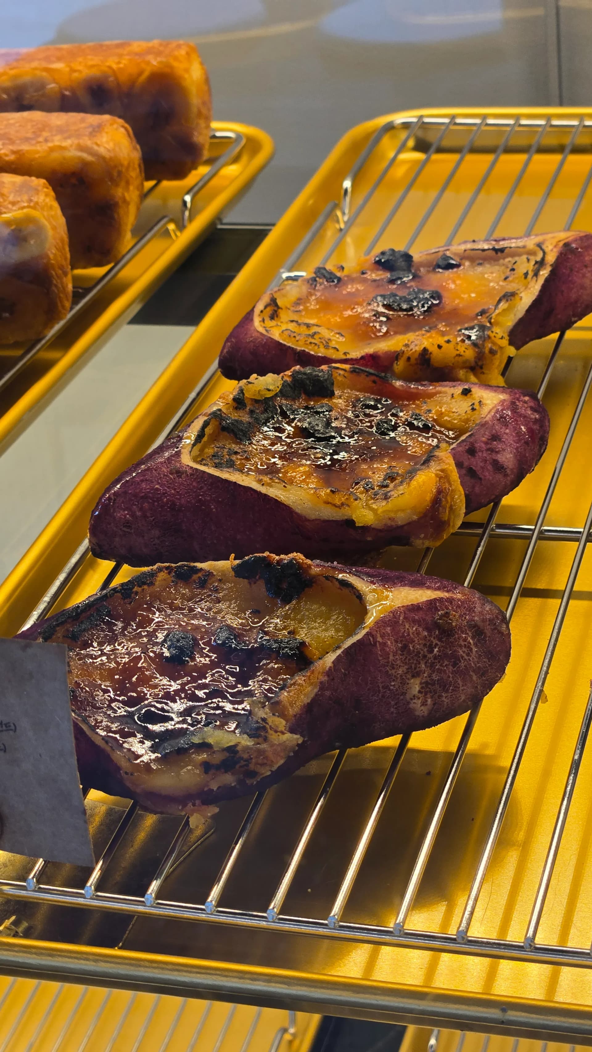 Colmar Bread хліб у формі батата — випічка з начинкою із солодкої картоплі пекарня Кореї | 하이제이에스비