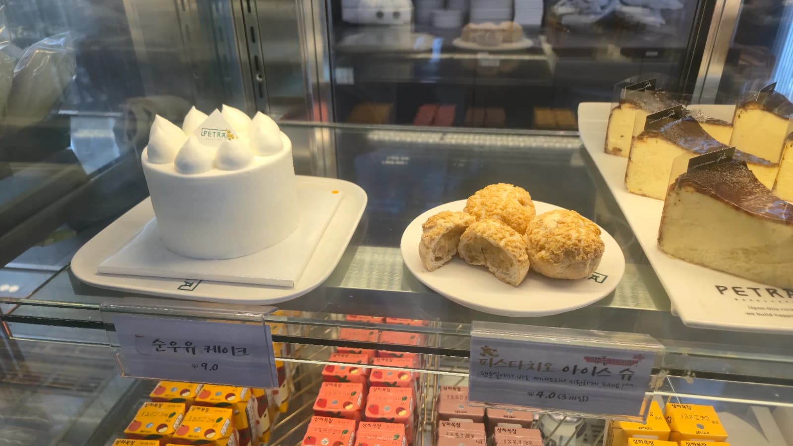 Sun-Drenched Mega Cafe — Petra by Day Feels Like a New Place - 10
