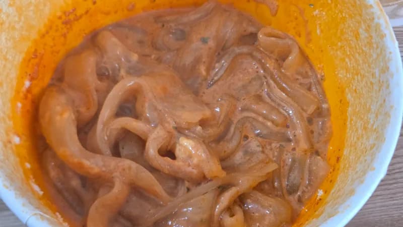 ھەممە سوۇسنى ئارىلاشتۇرۇپ تاماملىغان روزې بۇلداك يېسسىق لاگماننىڭ ئاخىرقى كۆرۈنۈشى | 하이제이에스비