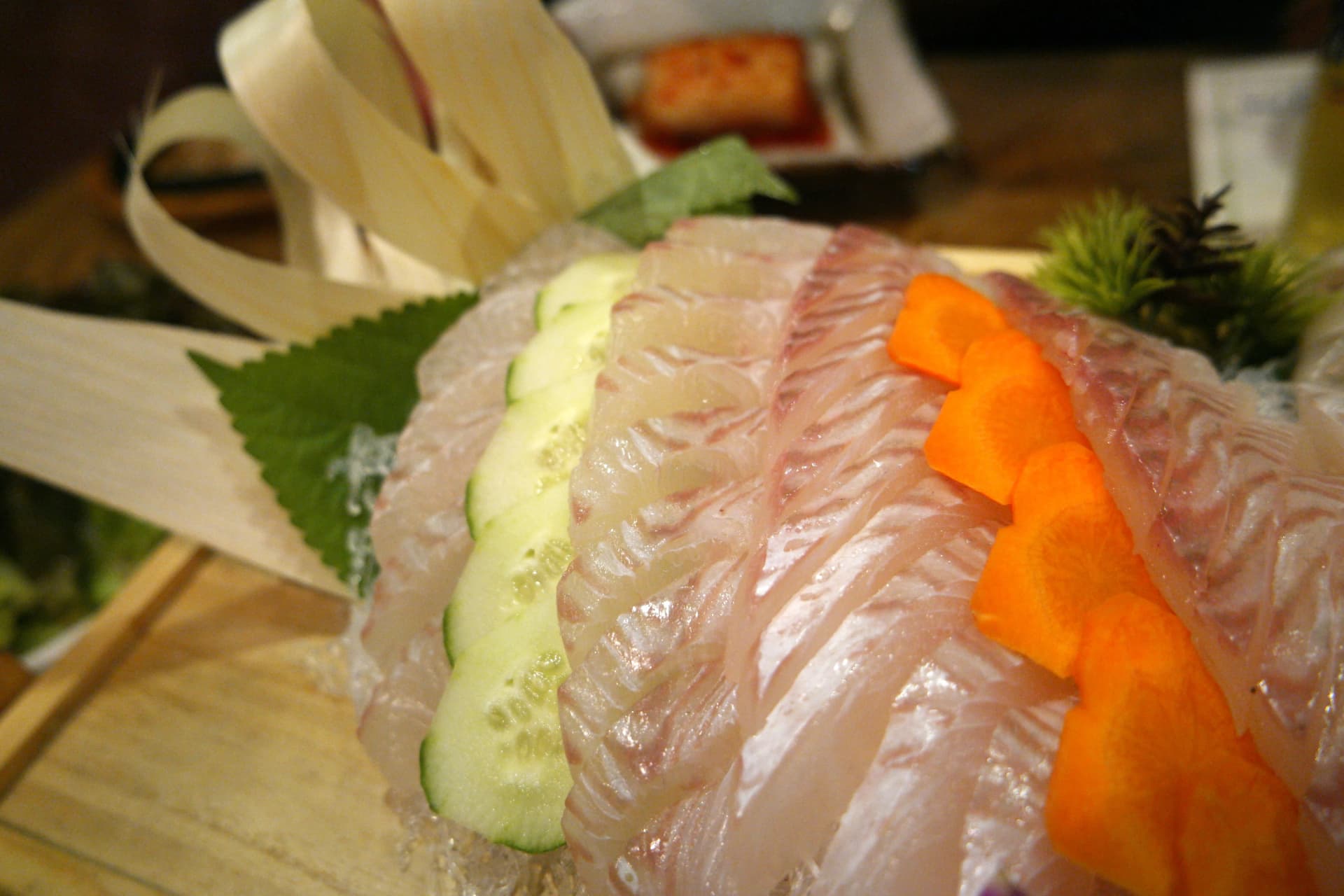 Karibu ya modeum-hoe, miundo laini na unyevu wa samaki mbichi inaonekana wazi | 하이제이에스비