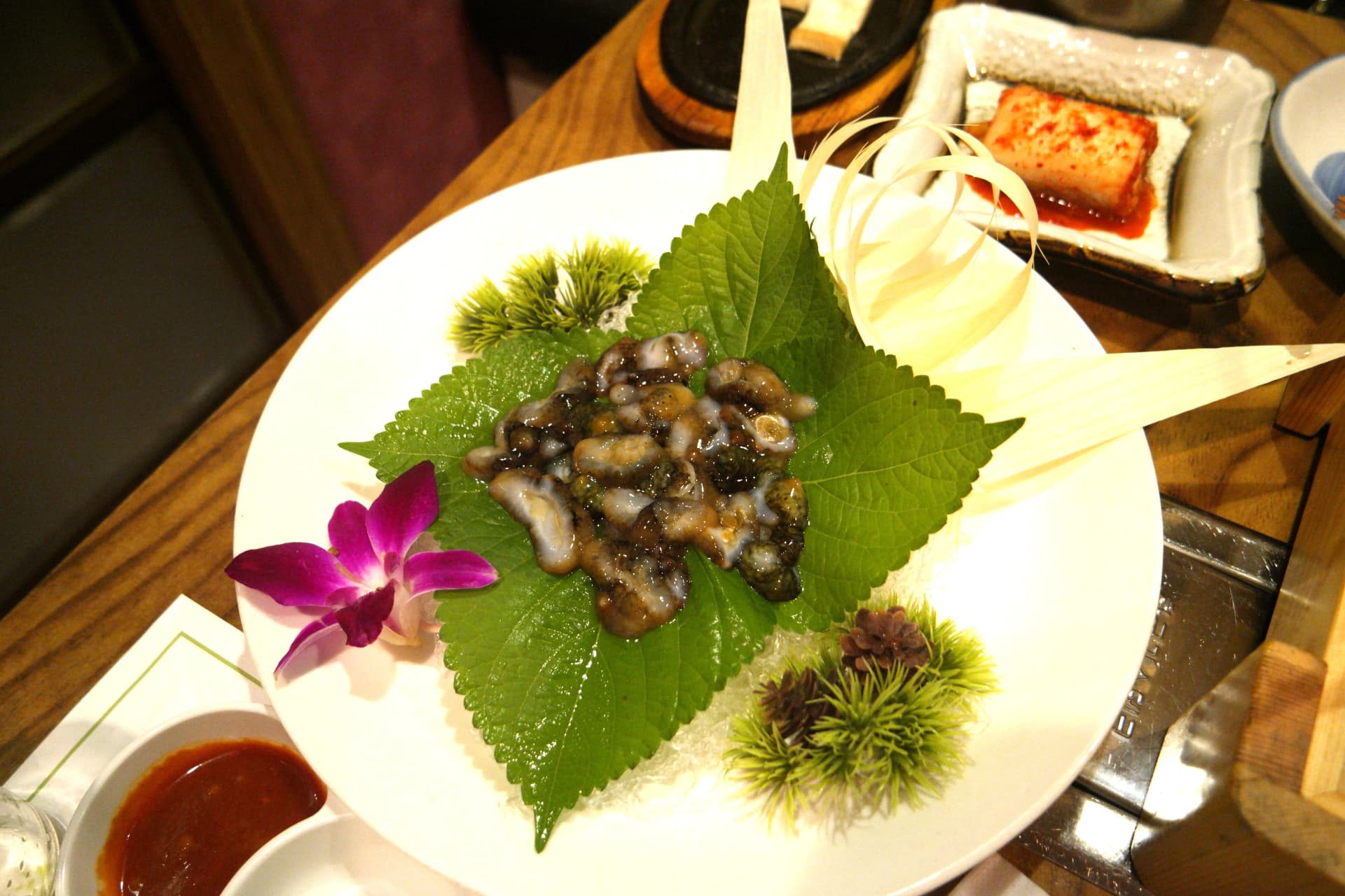 Karibu ya haesam mbichi, muundo wa kipekee na rangi ya uwazi inaonekana | 하이제이에스비