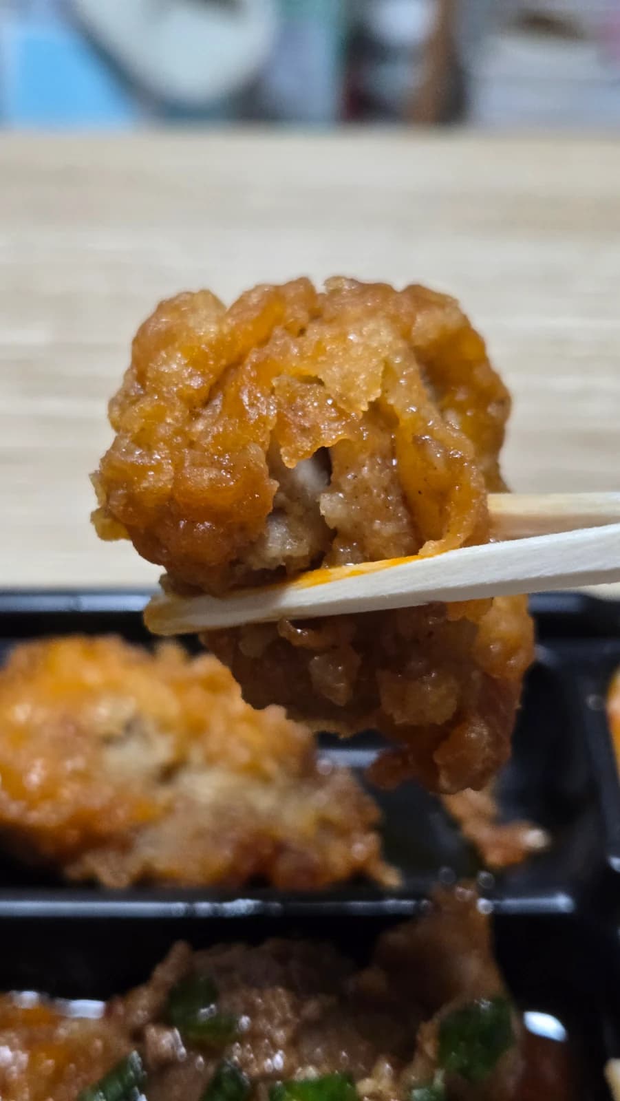 ヘジャロウン弁当2 甘辛チキン やわらかい食感と甘じょっぱいタレ