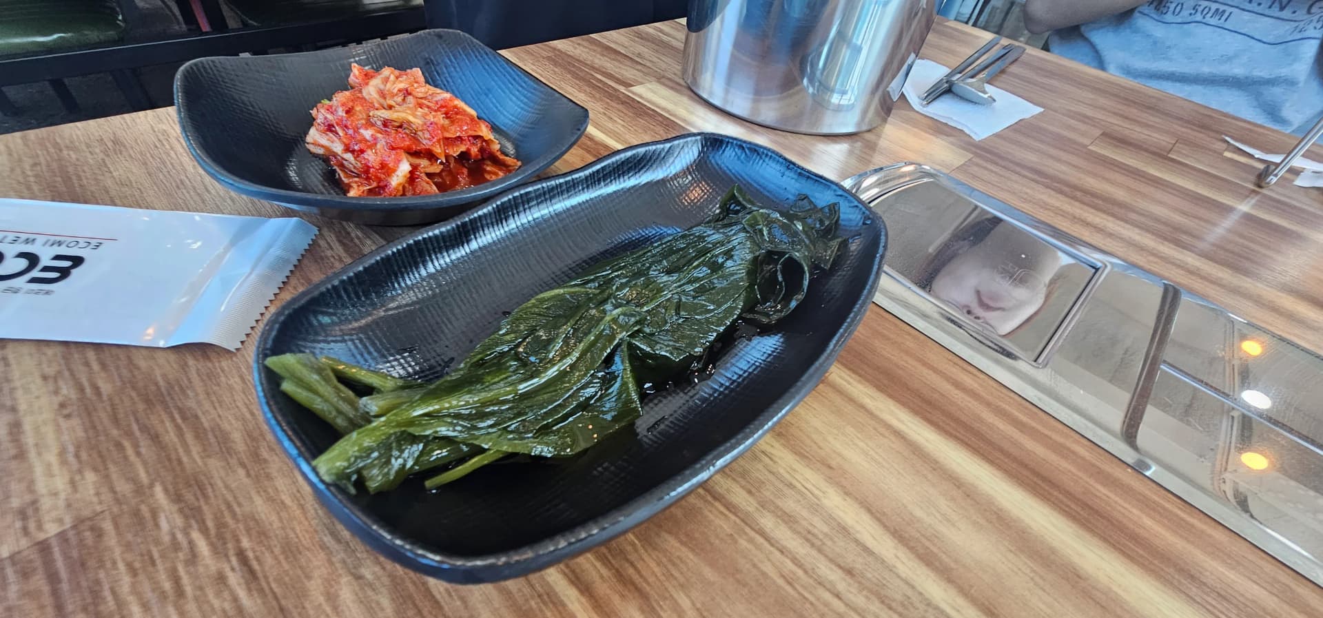 산마늘 잎을 간장에 절인 명이나물 쌈 채소 | 하이제이에스비