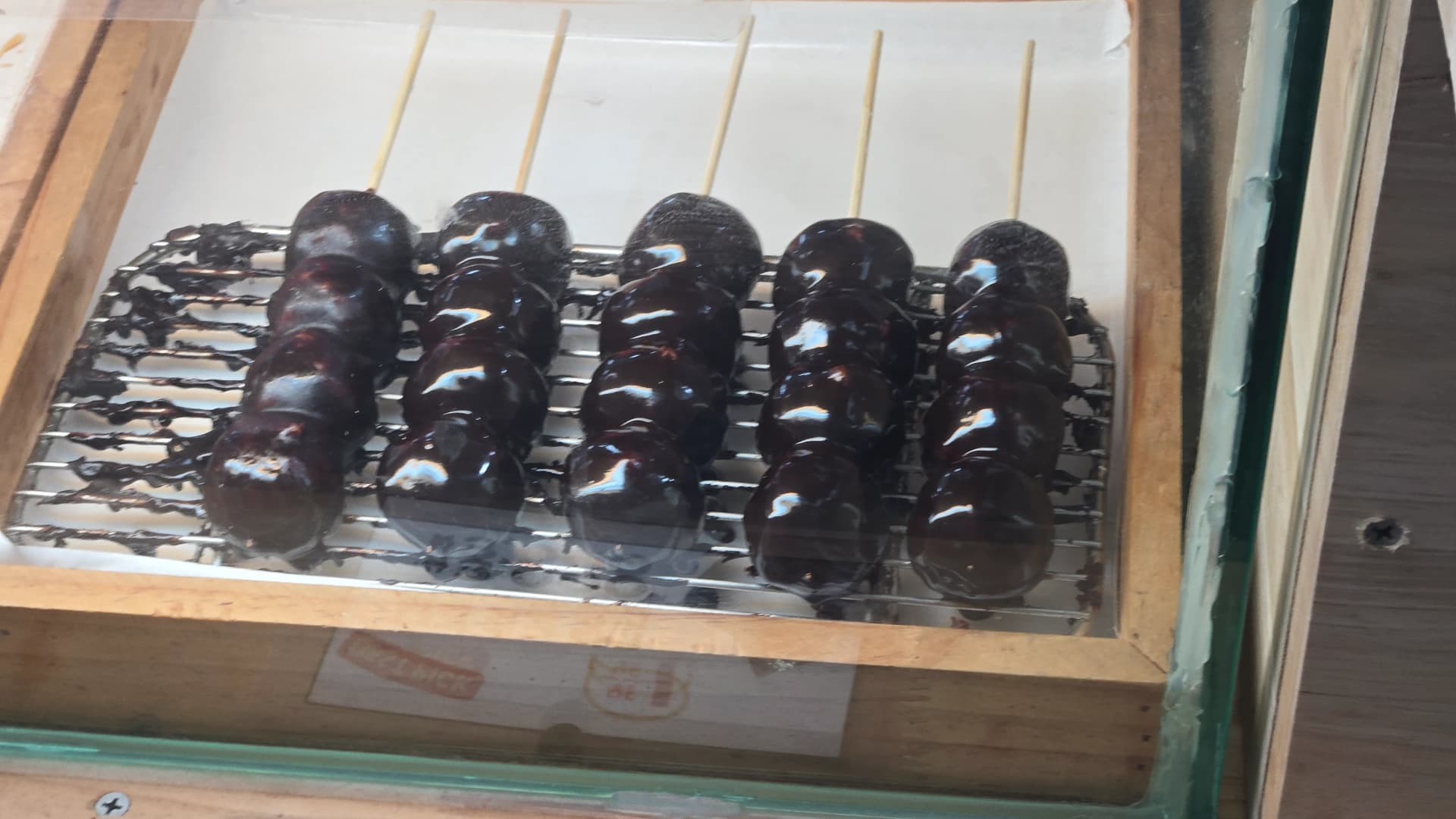 ຕູ້ກະຈົກສະແດງກຢ໋ອງດັນສຽບໄມ້ ທັງໝົດ ຕະຫຼາດ Seomun | 하이제이에스비