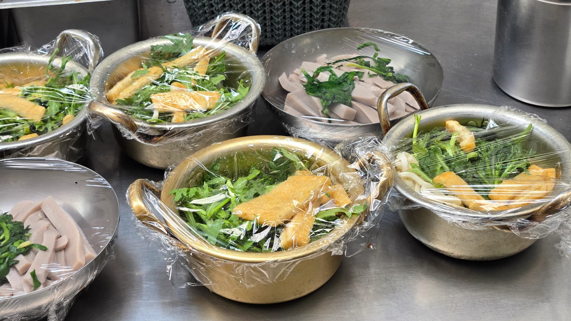 ອຸດົງ ແລະ ມຸກ ຢູ່ນຳກັນ ຕູ້ສະແດງເສັ້ນ ຕະຫຼາດ Seomun | 하이제이에스비