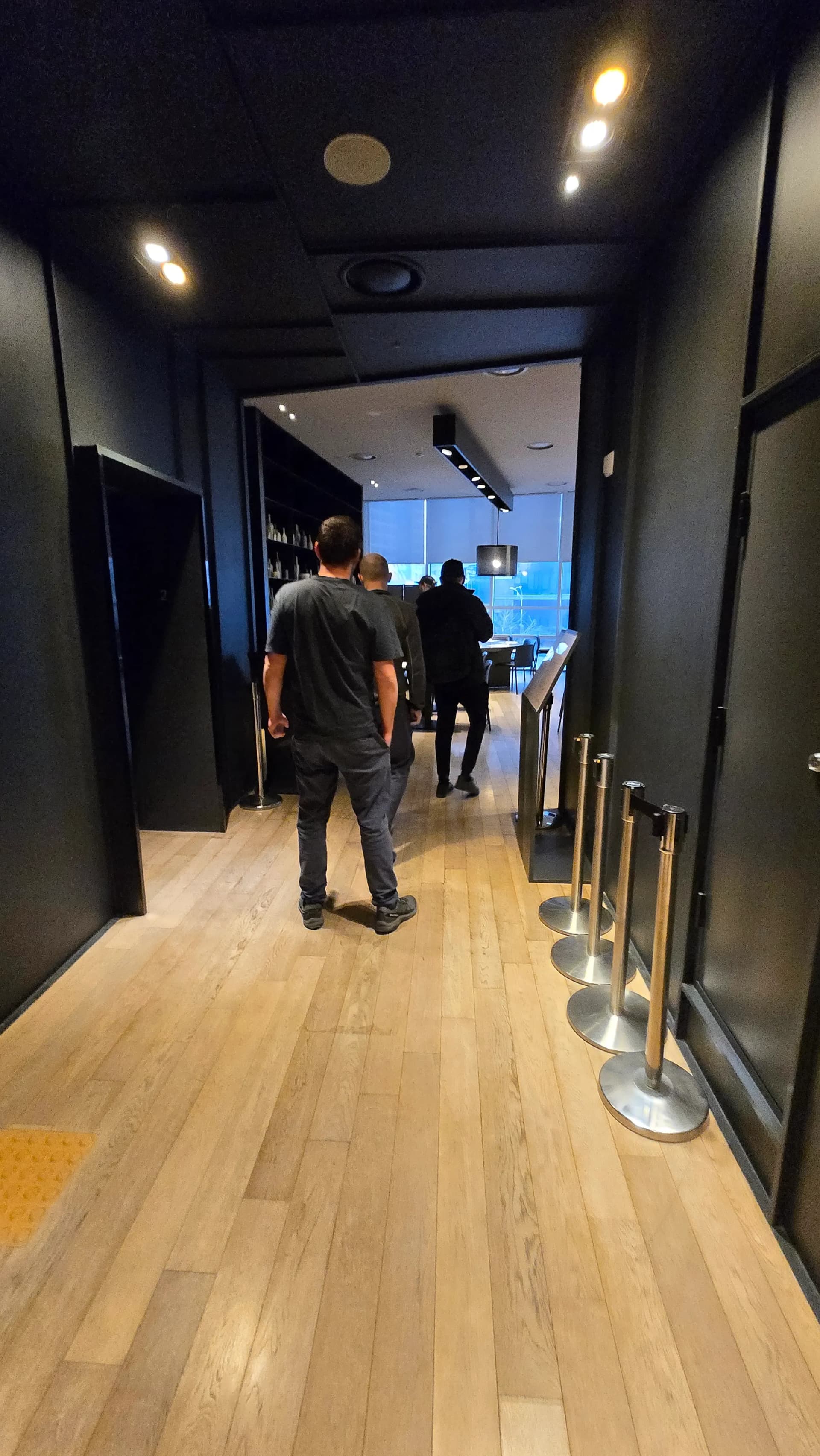 مدخل مطعم بوفيه الفطور في الطابق الثاني من شيلا ستاي أولسان مع أجواء فطور فندقي هادئة