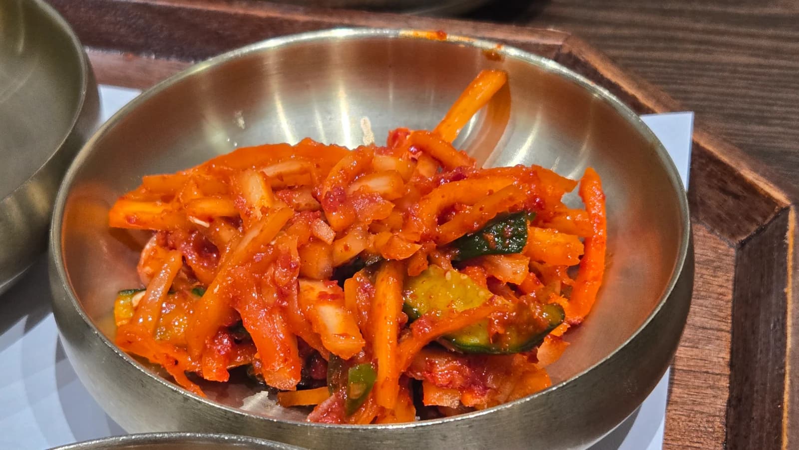 무생채 고춧가루 양념 아삭 매콤 시원