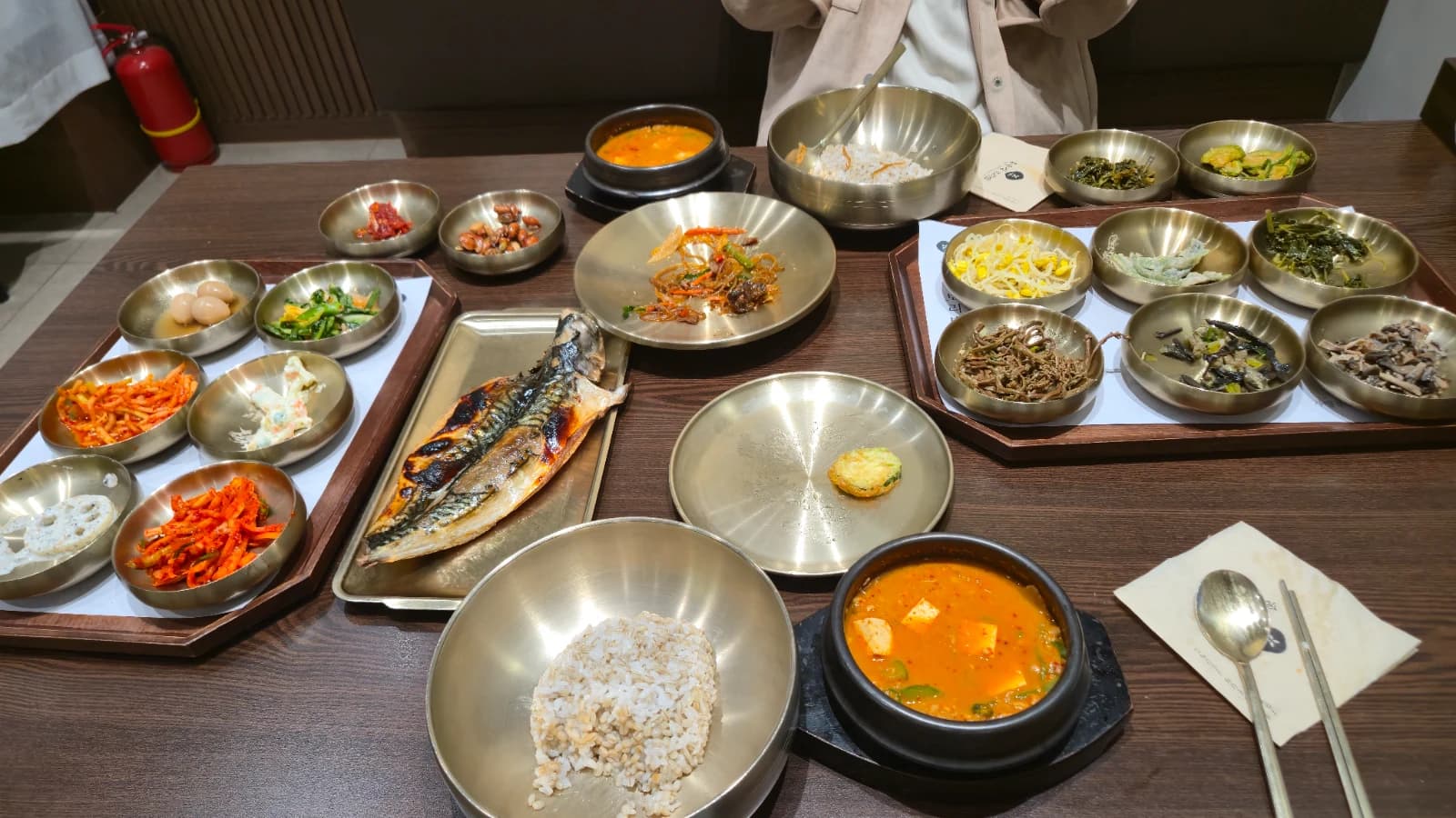 송은정 보리밥 완성된 상차림 전체 모습 2인 4만원