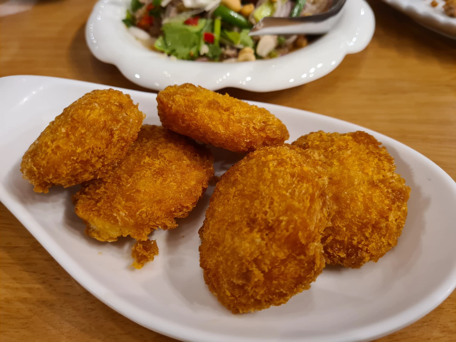 텃만꿍을 앞에서 찍은 모습