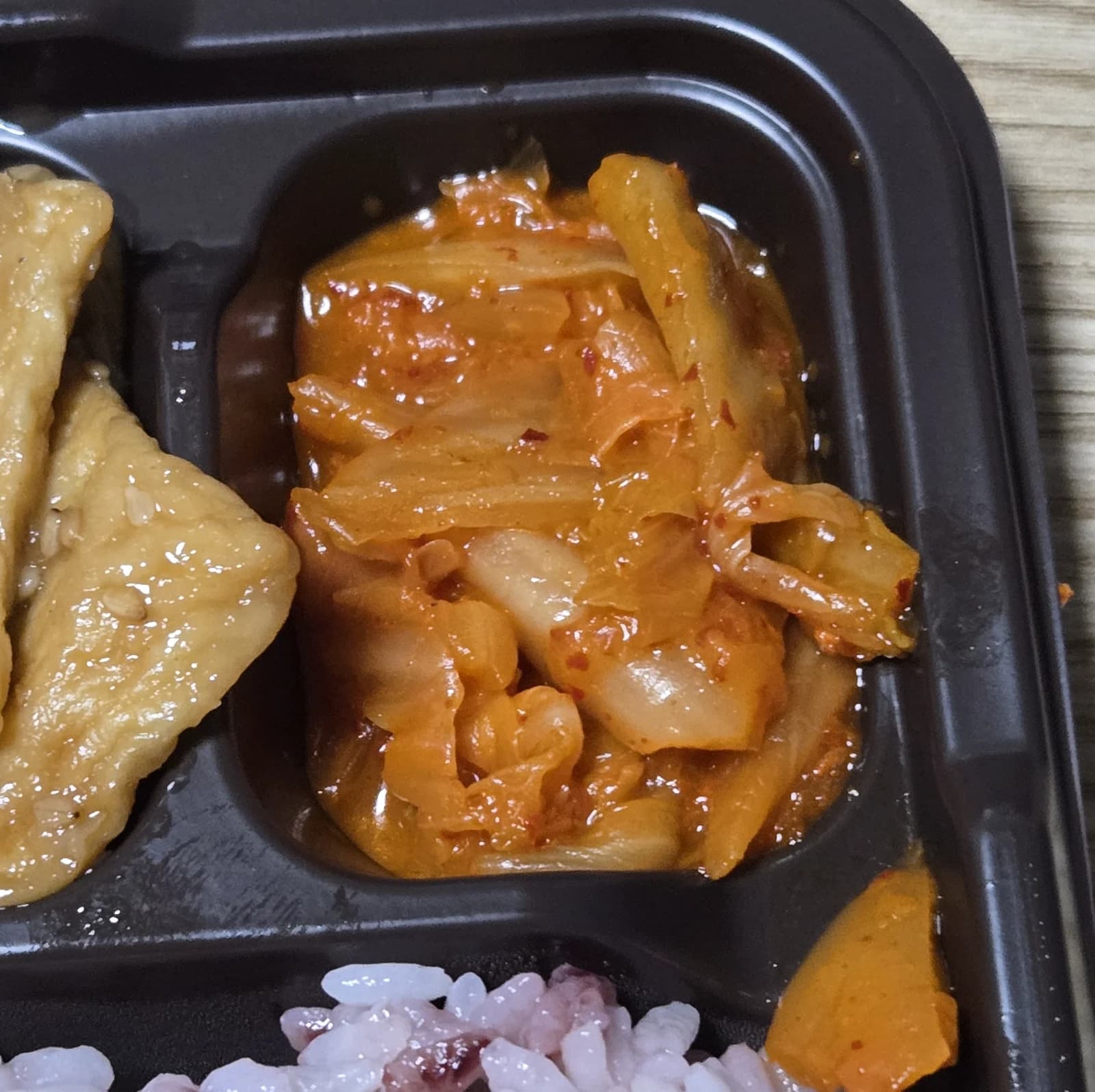Kimchi saltato in olio cavolo cinese fermentato primo piano