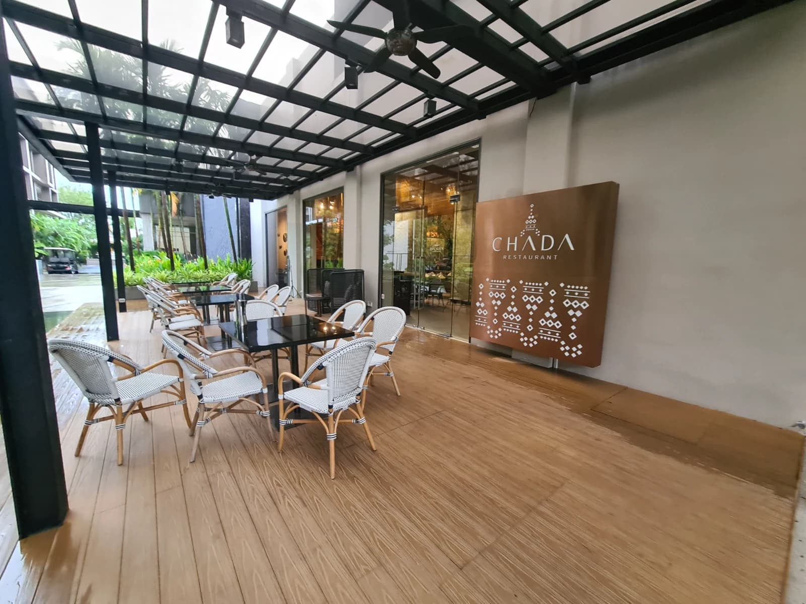 Divalux Resort 아침 레스토랑 외부 야외 테라스 전경