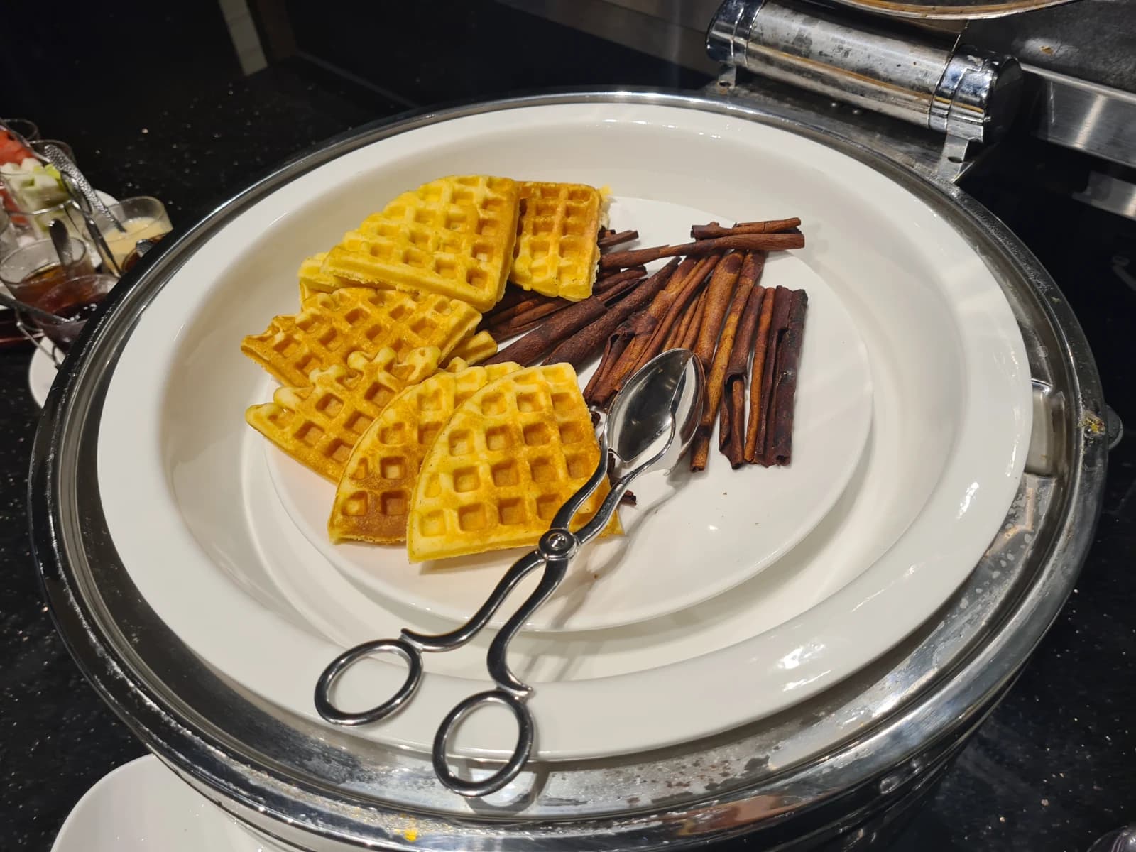 Divalux Resort 조식 와플 코너