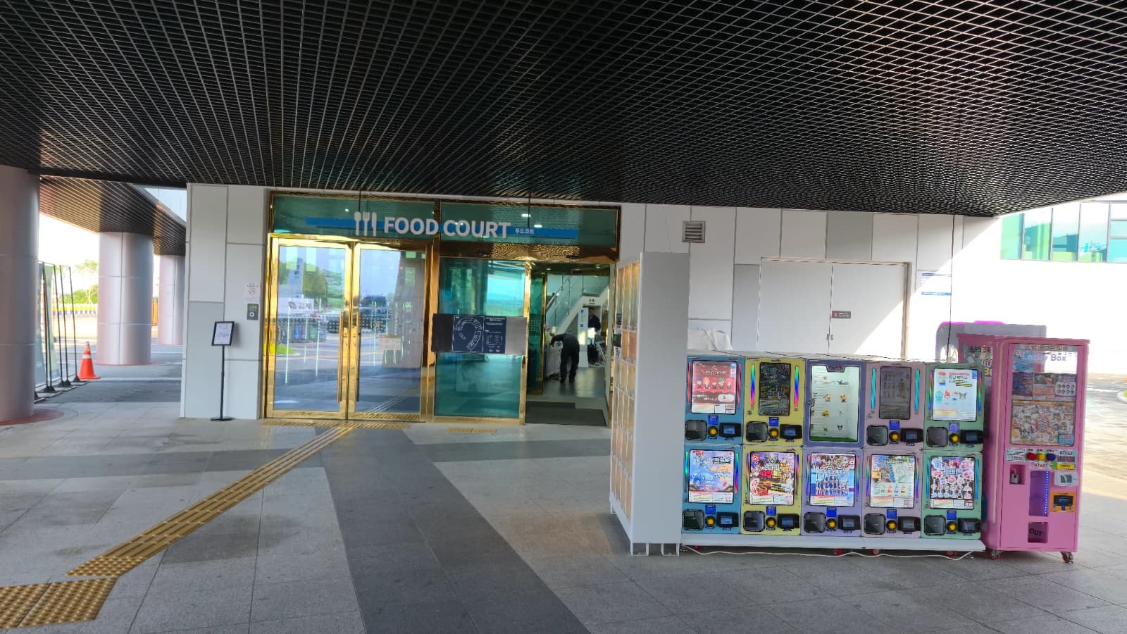 Pascucci cafe menu board and interior seating