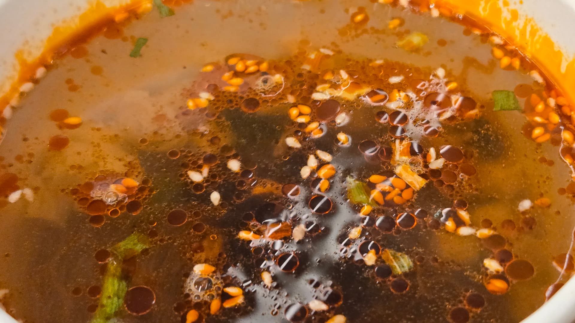 Haidilao mara fun cooking red oil close