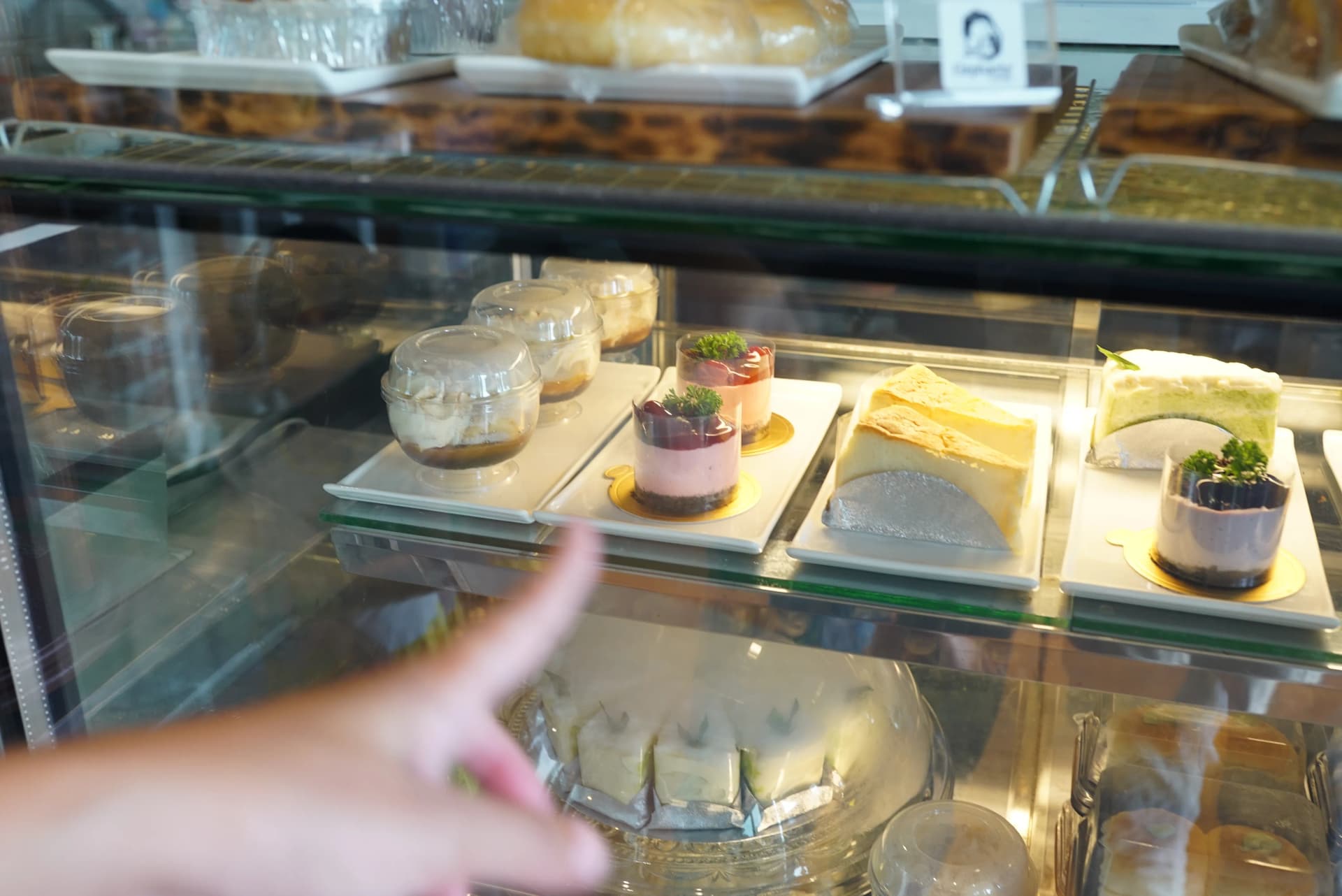 Hidden Vintage Cafe Near Koh Samet — Honest Review - 4